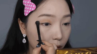 虞书欣林小宅承包热搜,没有女团脸也能出道?