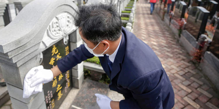 今年清明,白鹤憩园入园祭扫需预约,同时推出网上祭扫和代客祭扫