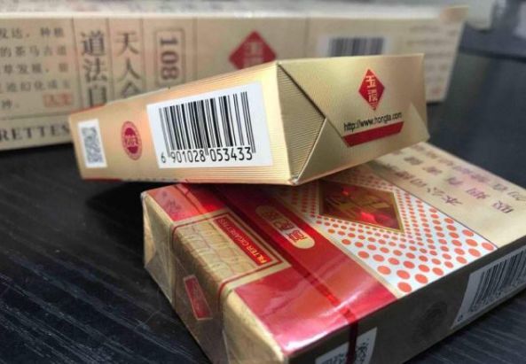 香烟为什么分为软包和硬包?烟草工人道出了实情,别再被骗了