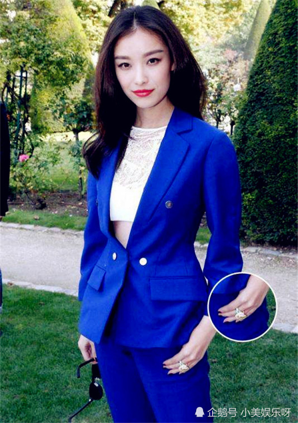 女星西装杀:躲过赵丽颖,避开刘亦菲,看到迪丽热巴:a爆