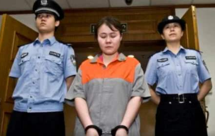 女死刑犯执行死刑前怀孕,孩子怎么办?方式太扎心了!