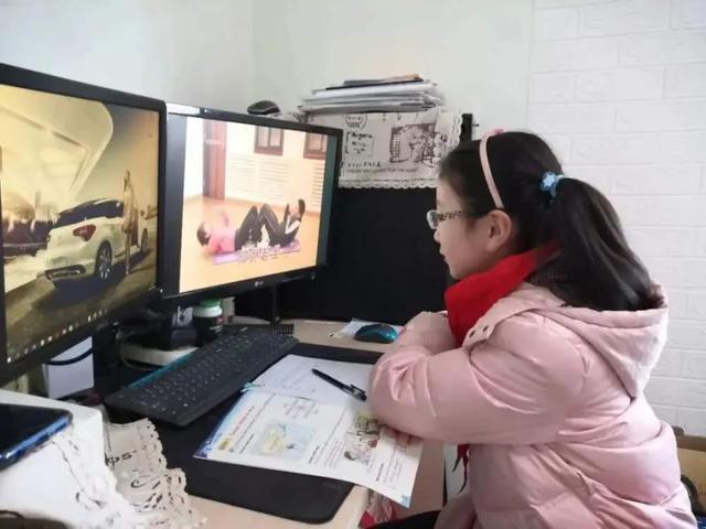 孩子上网课时,总忍不住玩手机?3招轻松让孩子懂得自律