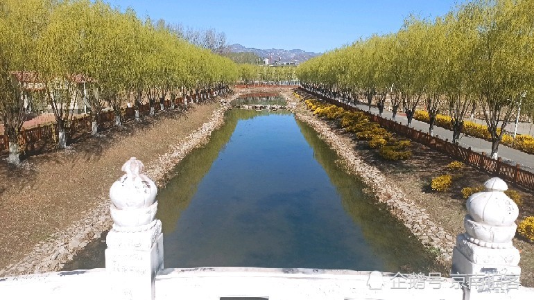 北京房山长沟圣泉春景