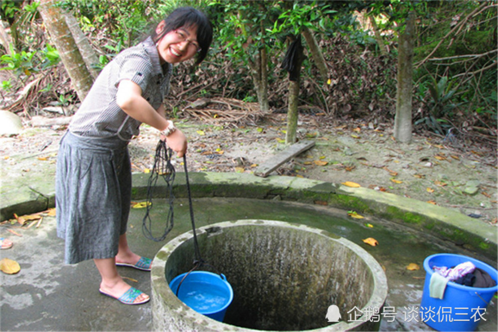 为啥农民宁愿花钱喝自来水,不愿意挖水井?老农说出4个