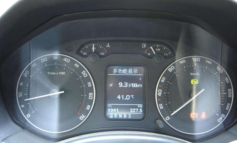 汽车排量1.6l,加200元92号油,能跑多少公里?