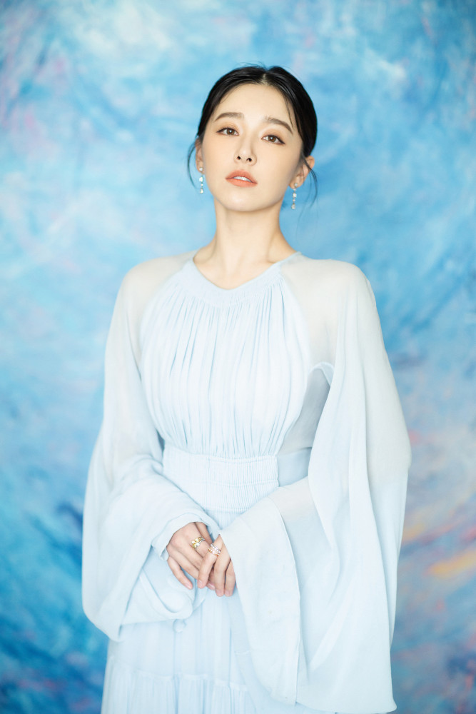 阚清子与朋友聊婚姻,那个跟她比事业的男友引人猜测