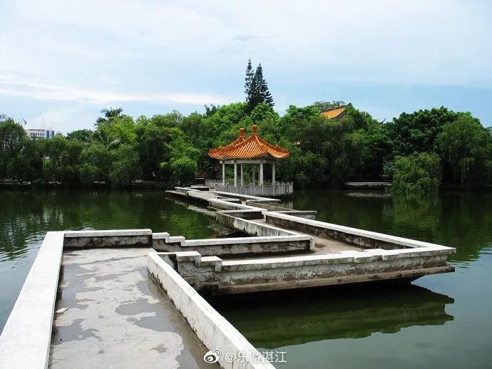 雷州市,湛江,雷祖祠,雷州西湖公园,三元塔