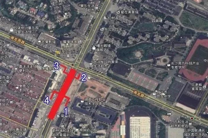 地铁5号线一期沿万家丽路布置,南起雨花区毛竹塘站,北至长沙县水渡河