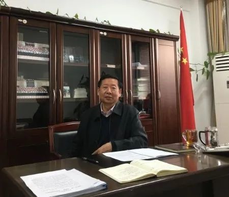 新乡市教育局党组书记,局长李修国