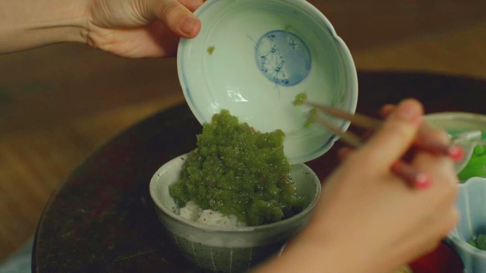 0的美食治愈电影:女主像日本版李子柒,做菜令人