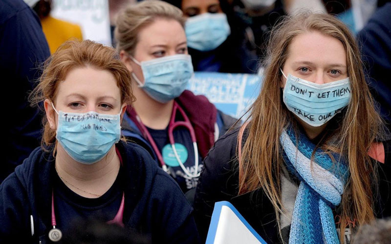 英国要堵住医生的嘴:不准说口罩少!医生病假或隔离,多得不行!