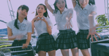 别再穿水手服了,学生党这样穿好看到要命