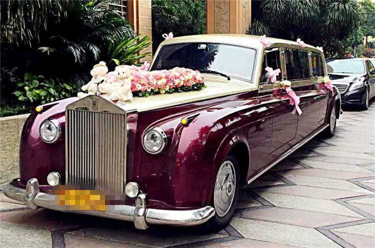 索尔汽车成"财富密码",有些人买来当婚车,租出劳斯莱斯的价格