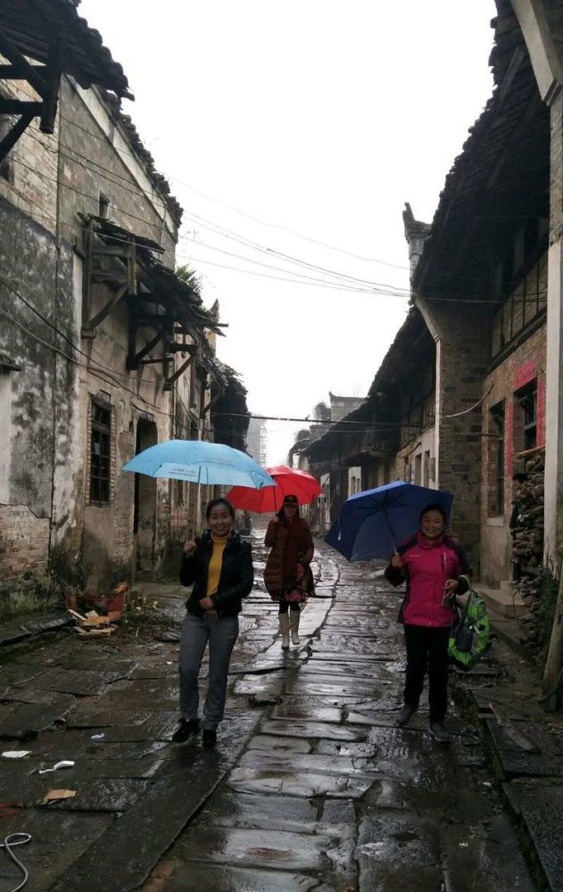 上高徐家渡,雨中游百年老街!