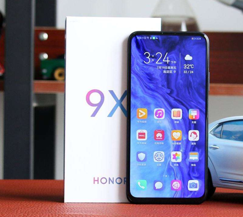 华为nova 5 pro表面上拍照成绩输给了荣耀20 pro,但实际并不差,后置