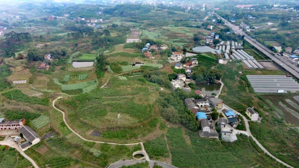 航拍四川自贡市荣县旭阳镇插旗村