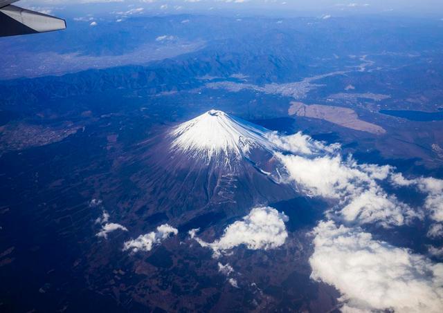 日本专家预测富士山喷发,火山灰或达4.9亿立方,2020年