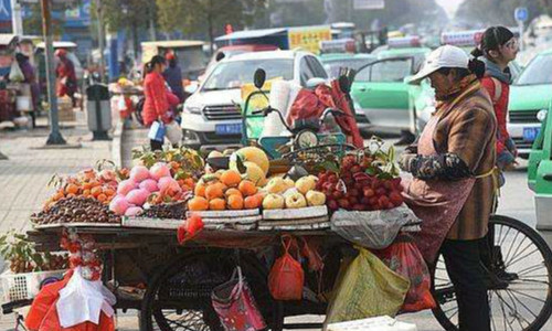 疫情小摊贩"有活路",国家欲合理化?"猫和老鼠"游戏结束?