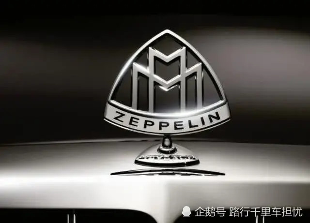 最后一个都是中国的红旗,红旗汽车一直是中国的牌面,采用"鸡冠头"
