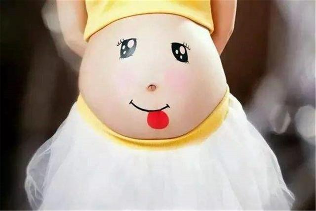 孕期肚脐向内凹还是向外凸,与哪些因素有关?准妈妈护理要注意