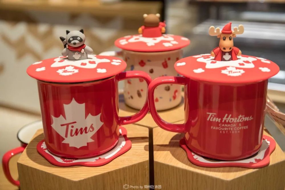 樱花新���!tims春日限定款,粉袭郑州!