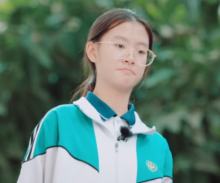 《少年说》失亲少女告白亲哥哥,当看清哥哥的颜值,网友:心动了