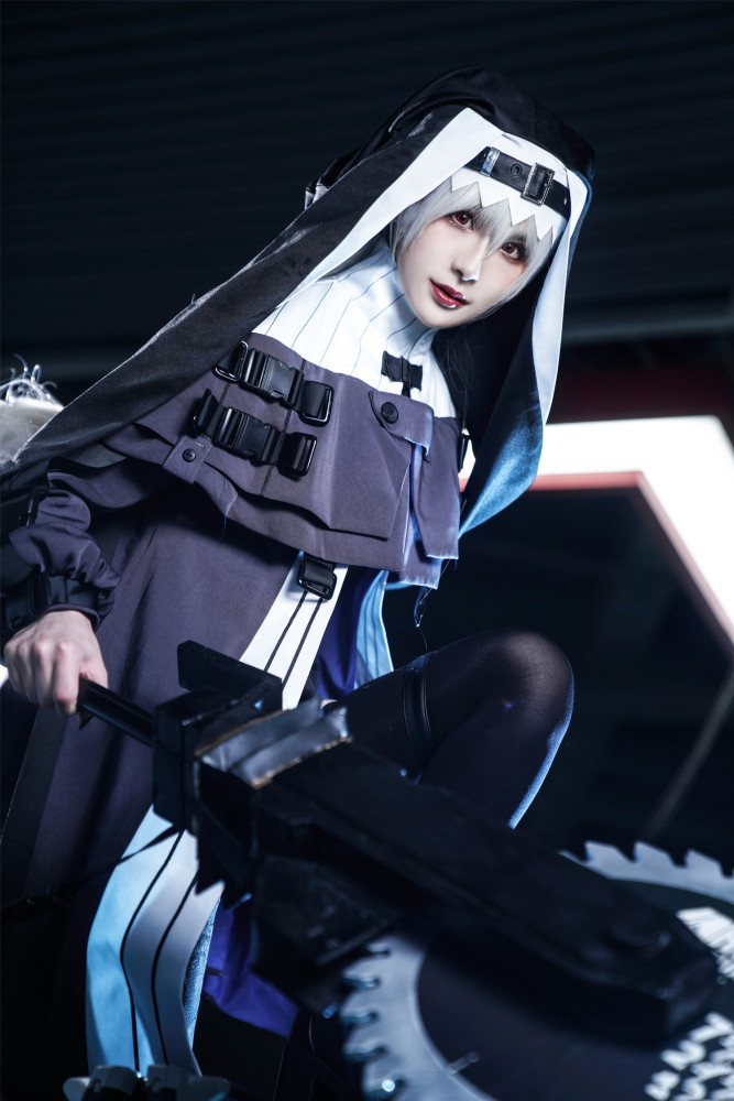 三组手游《明日方舟》角色"幽灵鲨"cosplay作品欣赏!造型相当帅气