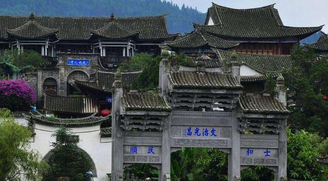 丝绸古道上的百年古村,腾冲和顺古镇,被誉为中国古建筑的活化石