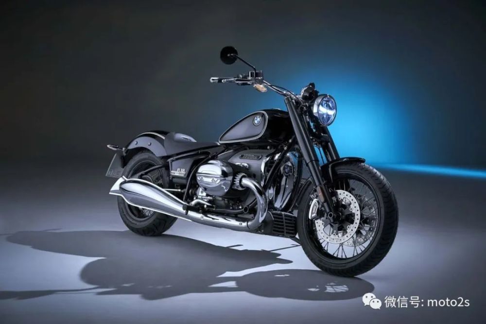 宝马r18复古摩托车发布,约合12.76万人民币