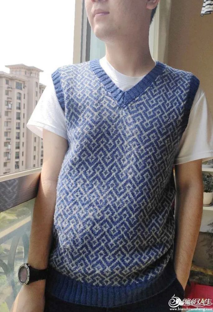 迷宫之纠缠男式棒针提花v领背心