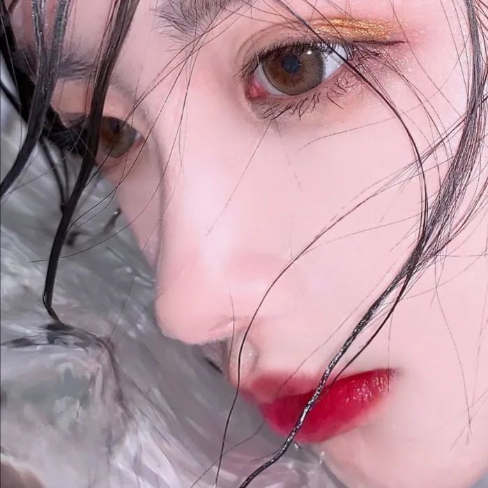 闪闪发光超漂亮的女生头像