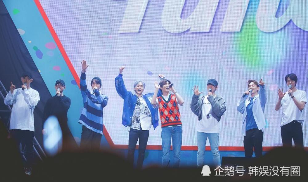 男团 exo 迎来了出道   周年.