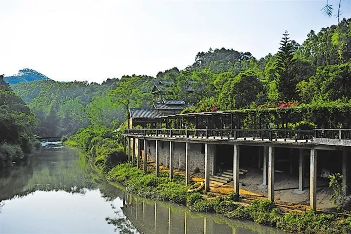 打卡网红景点,自驾游……4月出游攻略看这里!