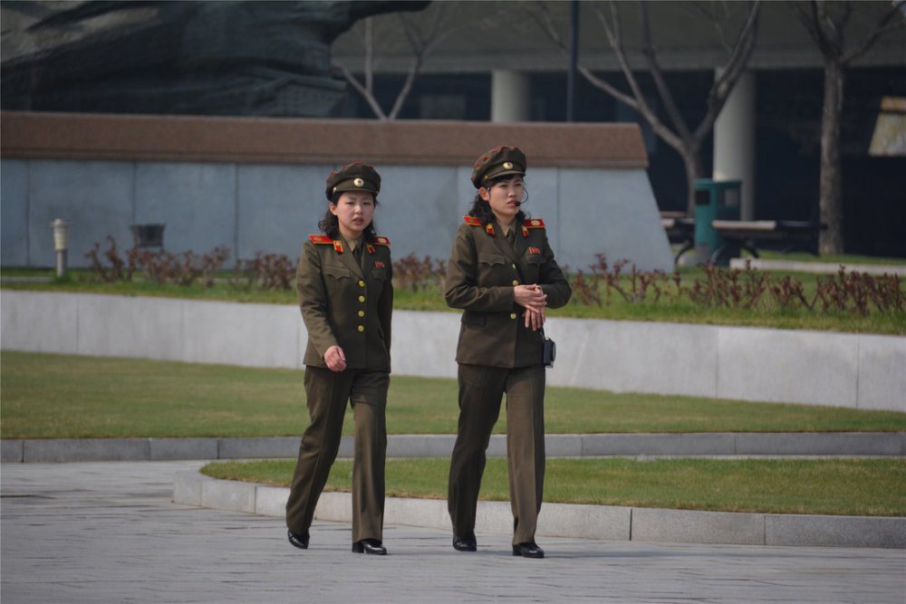 朝鲜图集:游客镜头下朝鲜姑娘长什么样?