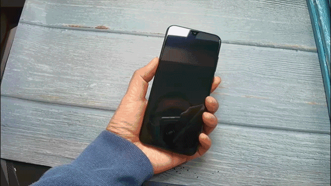 实际测试,荣耀play4t pro的指纹识别速度相当快,而且支持微信,支付宝