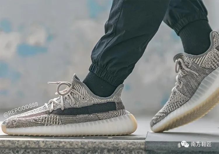 yeezy350新配色实物曝光!耐脏耐看!网友:真香!