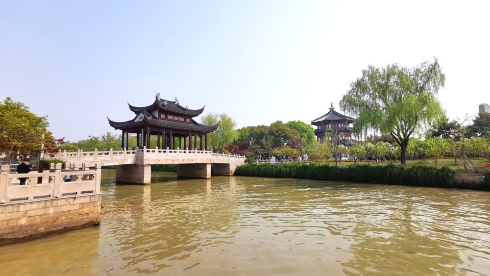 苏州枫桥景区大运河,渔隐桥