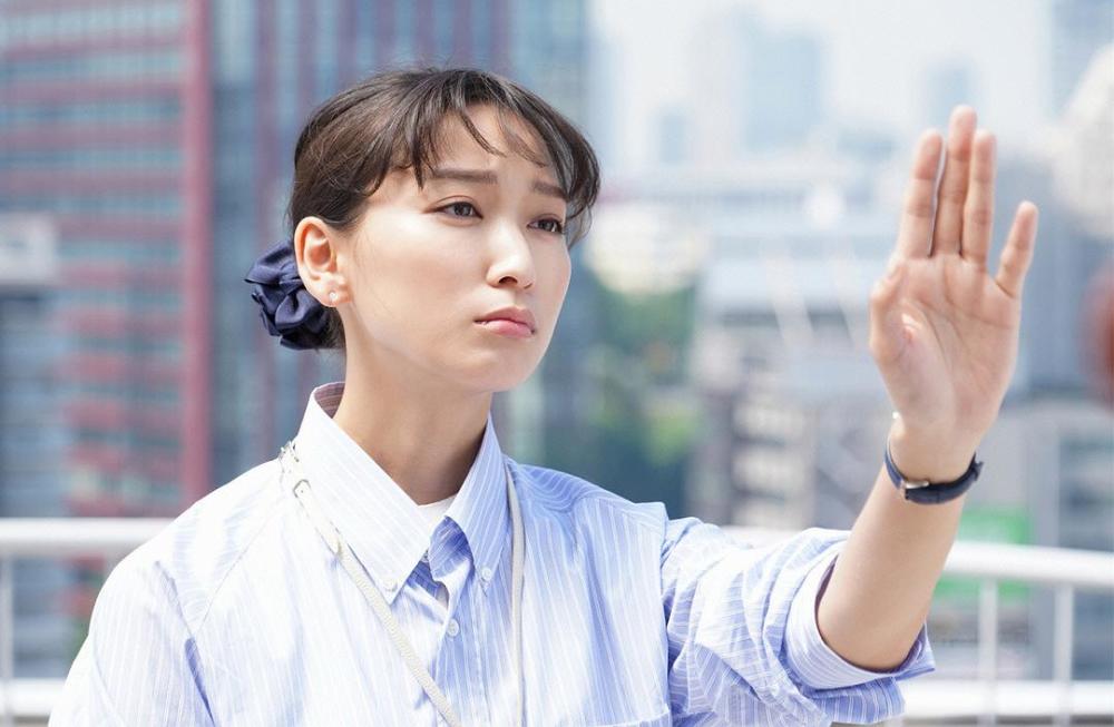 日本女星渡边杏遭亲生母亲起诉
