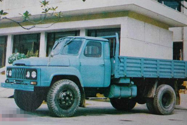 从ca10到江淮v7,回顾64年长头卡车发展史,你最喜欢哪一款?