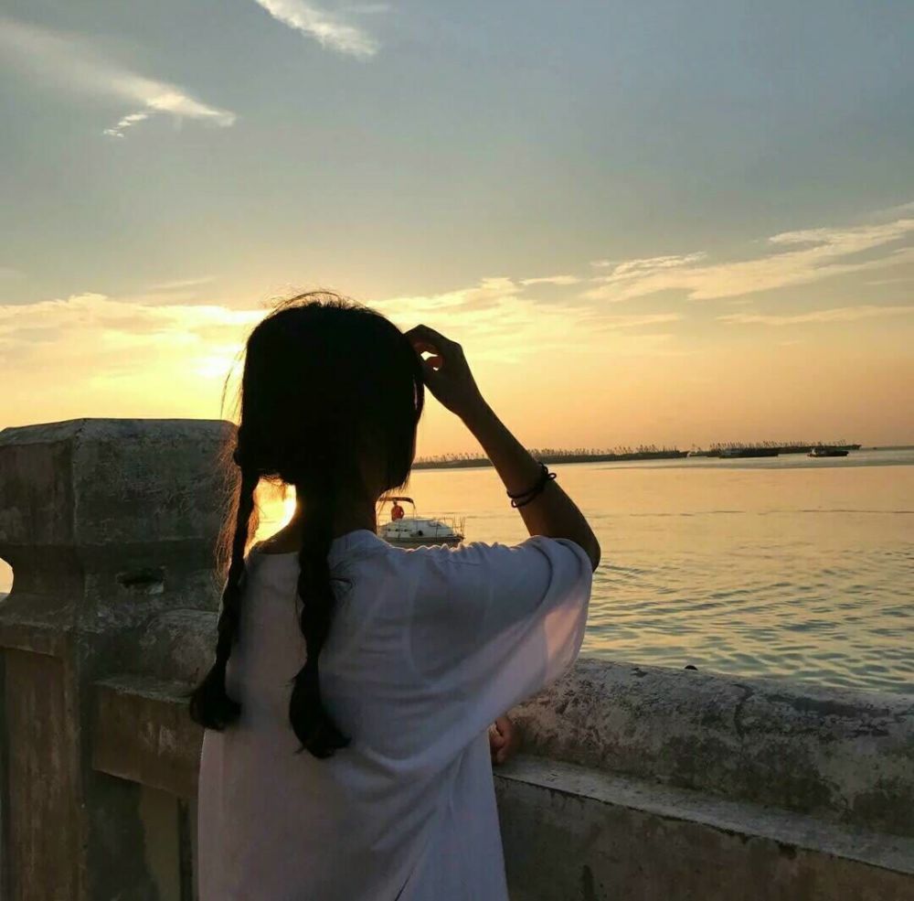 优质女生头像!背景天空!好看!