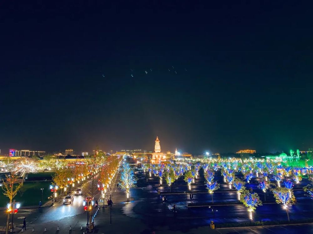 访古城,看夜景,灯光璀璨最正定