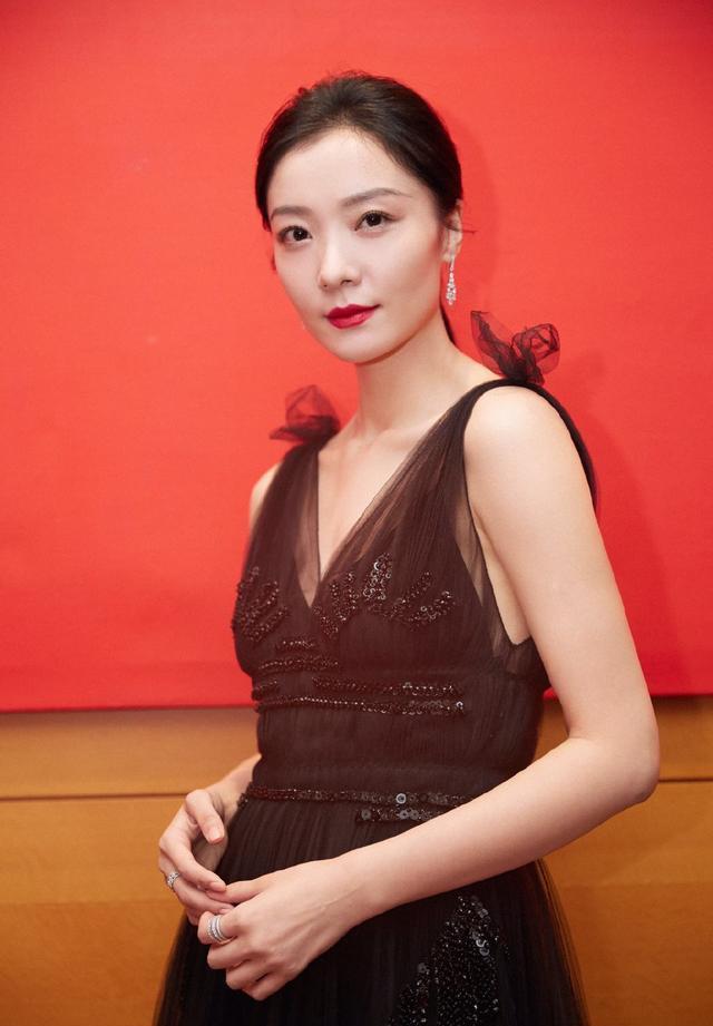 "禁欲脸"齐溪,和宋宁恩爱7年,为何离婚两月就被曝同居