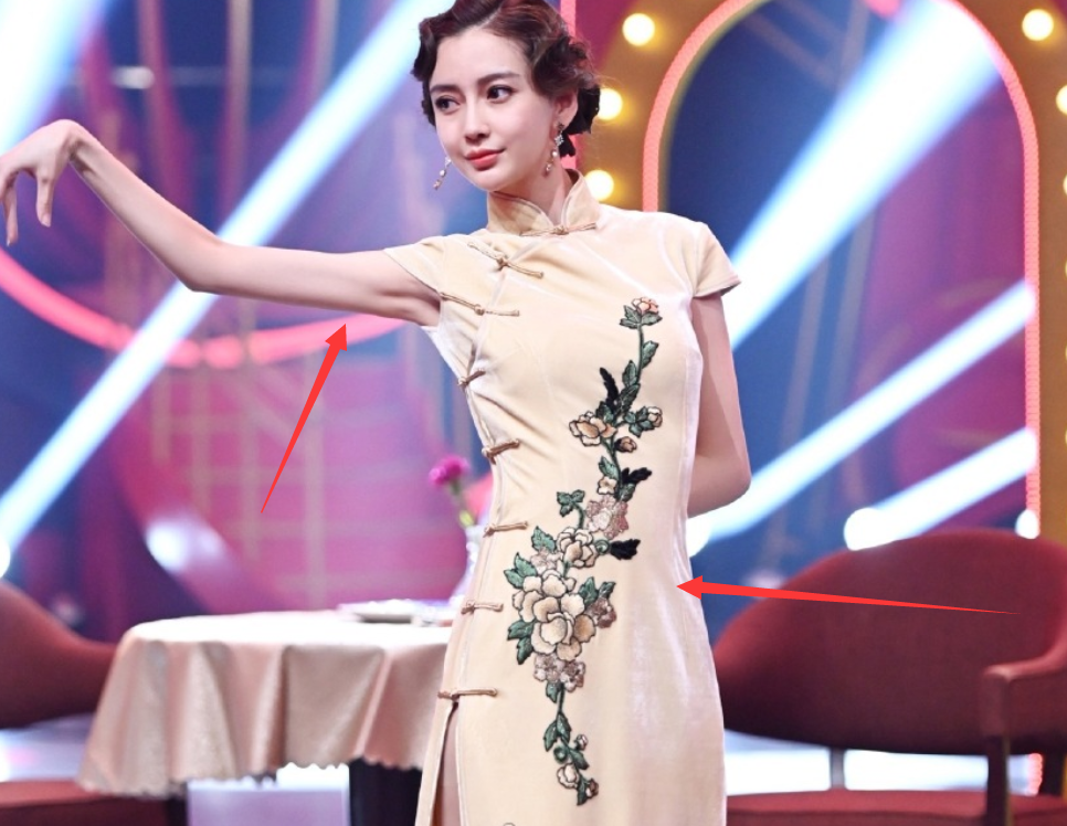 31岁杨颖穿旗袍上《王牌》,有谁注意她的肚子,真实状态一目了然