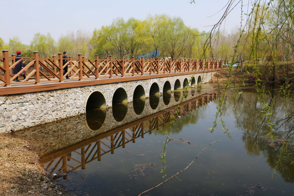 沈阳增添一处美景:九孔桥