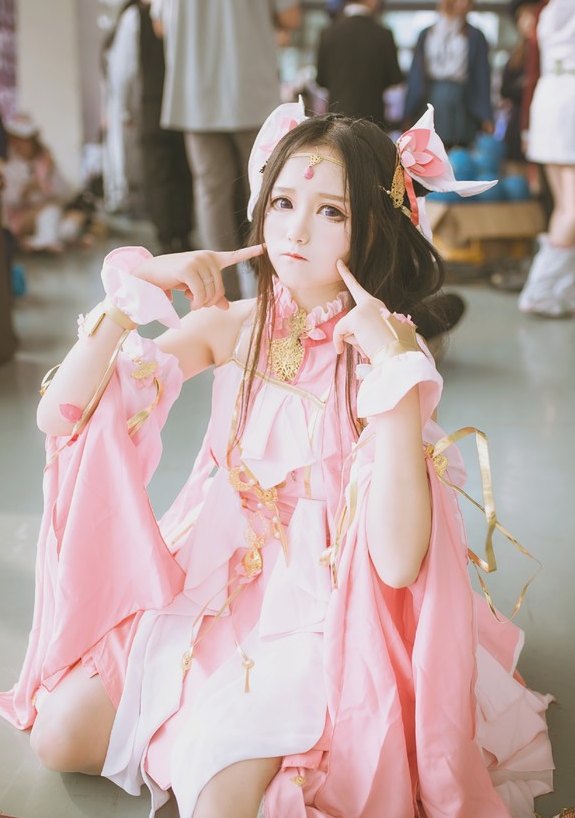 cosplay,网剑三,小姐姐,喇叭腿,银耳袜