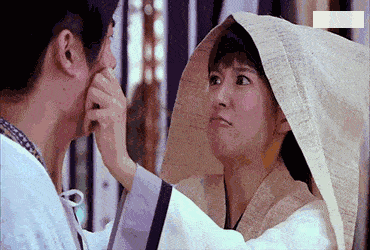 说到底,陈赫是二婚娶的张子萱,这个老婆可爱活泼得像个孩子,无论是在
