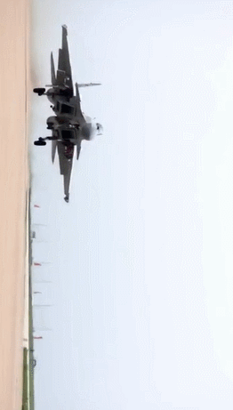 实力和颜值并存!航母上的