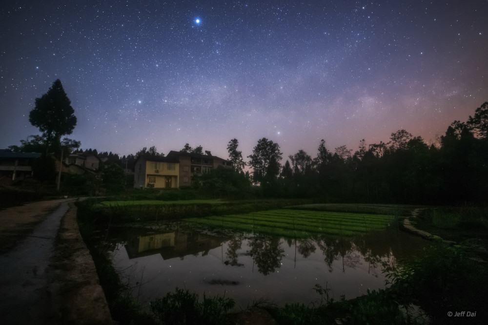 清风半夜鸣蝉,看一组"家乡的星空"