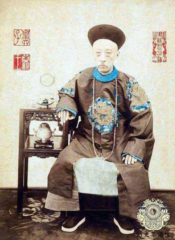 一组清朝王爷福晋老照片:图1是蒙古亲王僧格林沁,图6福晋很漂亮