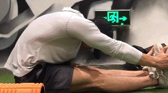 热身动作二:弓步拉